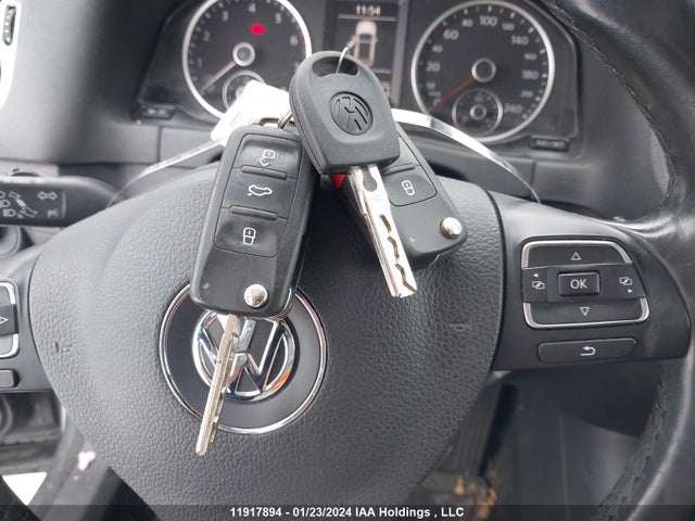 WVGKV7AX6GW033036 Volkswagen TIGUAN