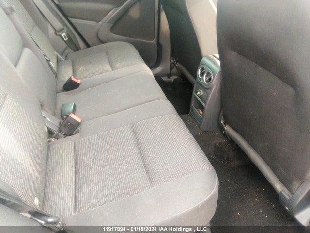 WVGKV7AX6GW033036 Volkswagen TIGUAN