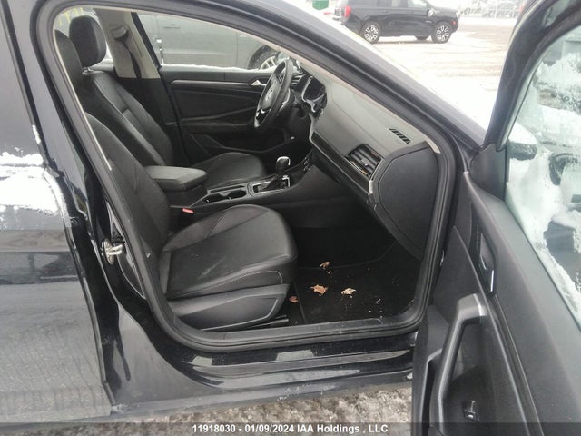 3VWE57BU5MM061764 Volkswagen JETTA