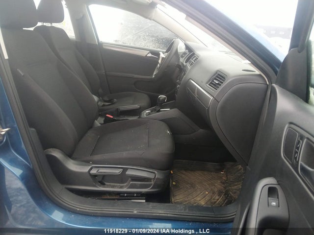 3VW2K7AJ3FM425167 Volkswagen JETTA S