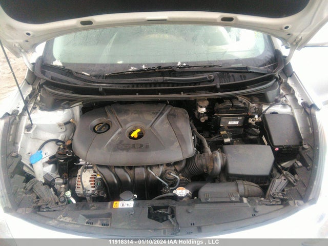 Hyundai Elantra Gt Gls 2016 KMHD35LH4GU343545 Image 10