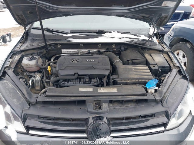 3VW217AUXFM092236 Volkswagen GOLF