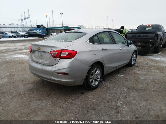 Chevrolet CRUZE LT 2019 1G1BE5SM4K7143009 Image 4