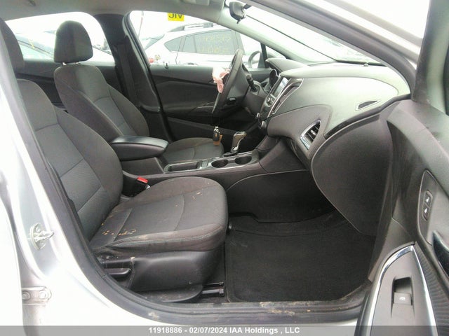 Chevrolet CRUZE LT 2019 1G1BE5SM4K7143009 Image 5