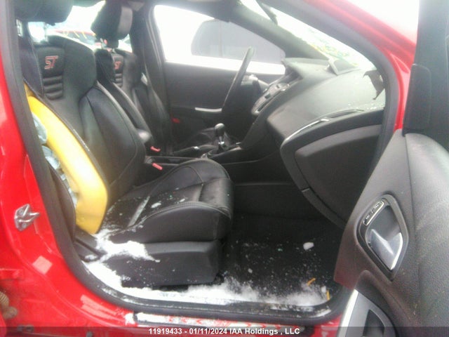 1FADP3L92GL322758 Ford FOCUS ST