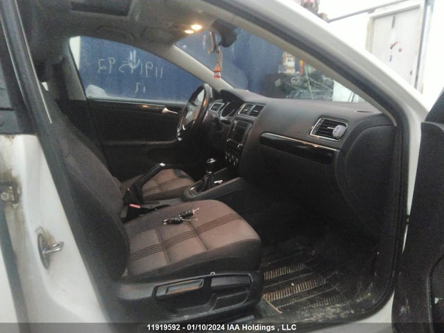 3VWB67AJ6HM226363 Volkswagen JETTA SE