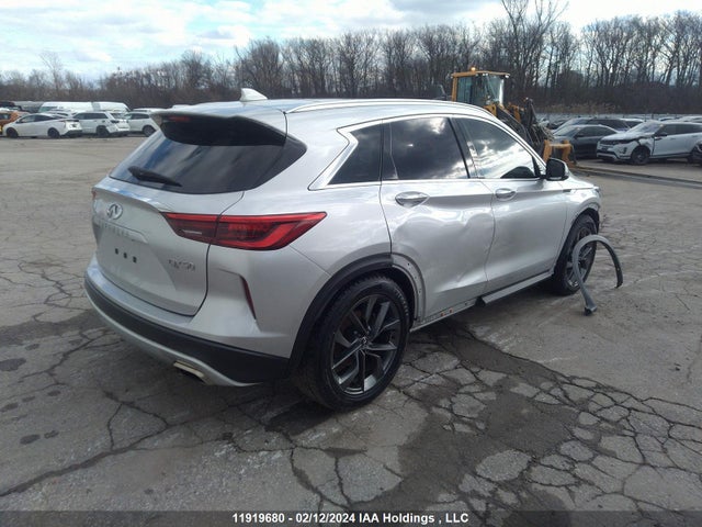 3PCAJ5M31KF125337 Infiniti Qx50 Essential/pure