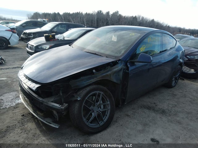 7SAYGDEE1NF449189 Tesla Model Y