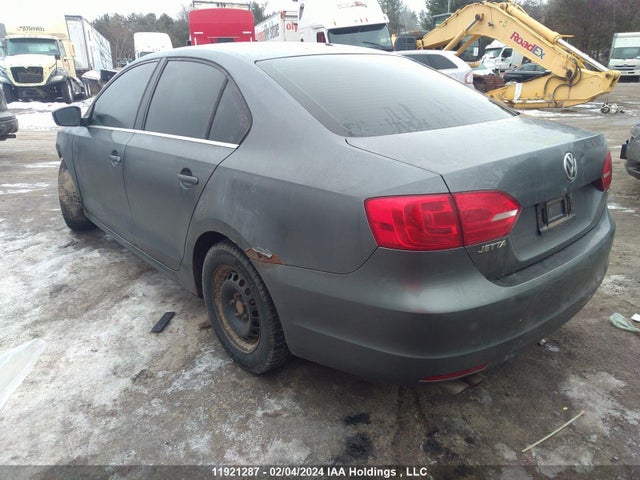 3VWD07AJ8EM425355 Volkswagen Jetta Sedan Td1 Turbo
