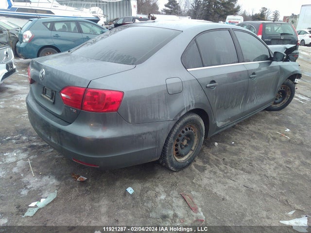 3VWD07AJ8EM425355 Volkswagen Jetta Sedan Td1 Turbo