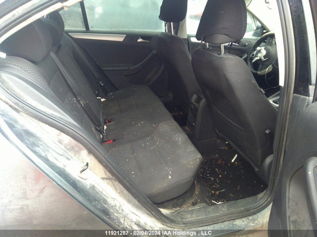3VWD07AJ8EM425355 Volkswagen Jetta Sedan Td1 Turbo