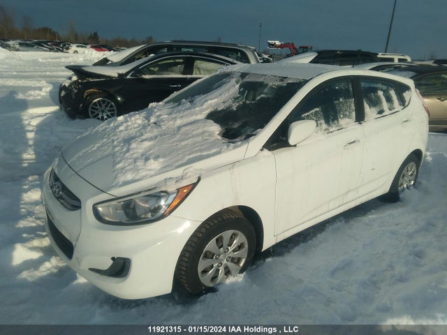 Hyundai ACCENT L 2016 KMHCT5AE6GU299584 Image 2