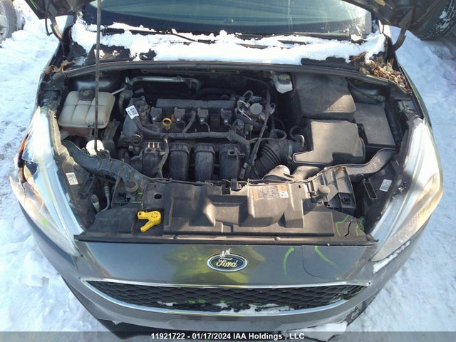 Ford FOCUS SE 2017 1FADP3F26HL320821 Image 10