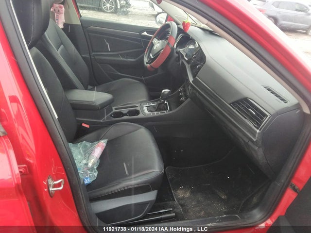 3VWE57BUXKM038865 Volkswagen JETTA