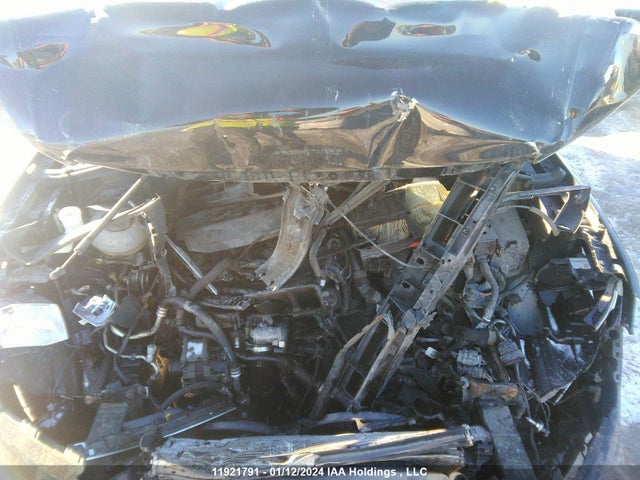 3VV0B7AX6JM094013 Volkswagen TIGUAN S