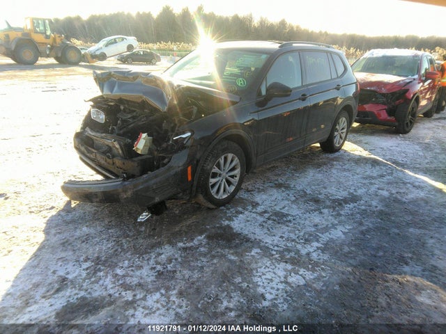 3VV0B7AX6JM094013 Volkswagen TIGUAN S