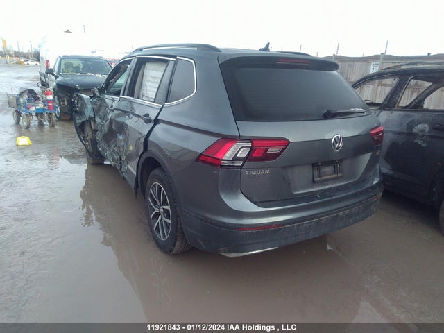 3VV2B7AX4KM090004 Volkswagen TIGUAN