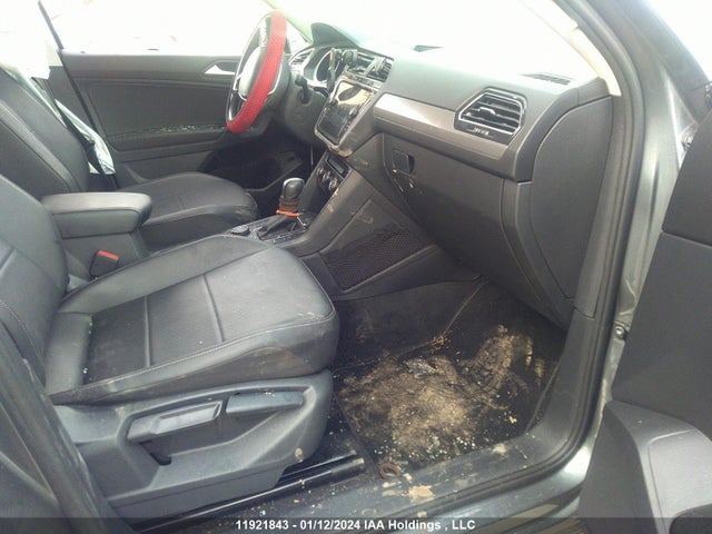 3VV2B7AX4KM090004 Volkswagen TIGUAN