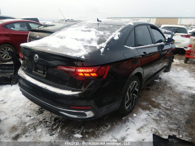 3VWGM7BU0NM024618 Volkswagen JETTA