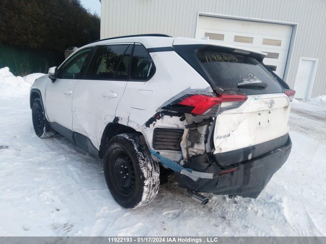 Toyota RAV4 LE 2021 2T3B1RFV1MW214140 Image 3