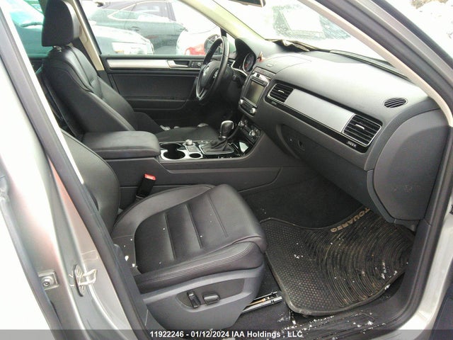 WVGEP9BP4FD005750 Volkswagen Touareg