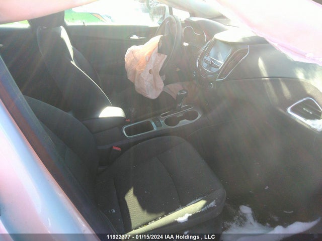 Chevrolet Cruze 2018 1G1BE5SMXJ7244120 Image 5