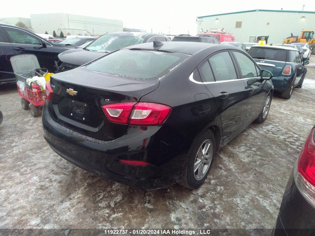 Chevrolet Cruze 2018 1G1BE5SM8J7113588 Image 4