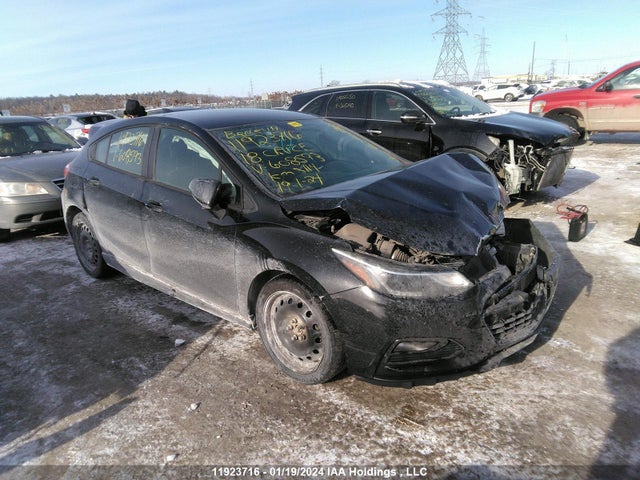 Chevrolet Cruze 2018 3G1BE6SM1JS608593 головне зображення