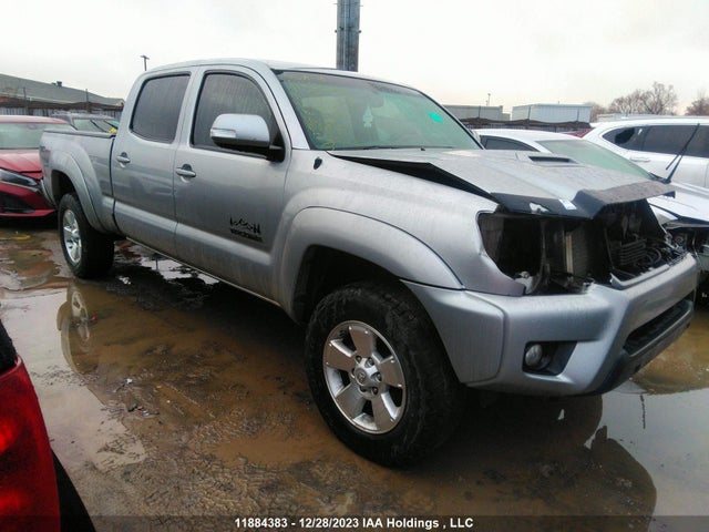 Toyota Tacoma V6 2015 5TFMU4FN2FX031783 головне зображення