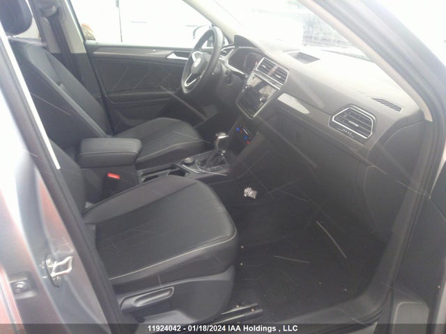 Volkswagen TIGUAN 2022 3VV2B7AX7NM155738 Image 5