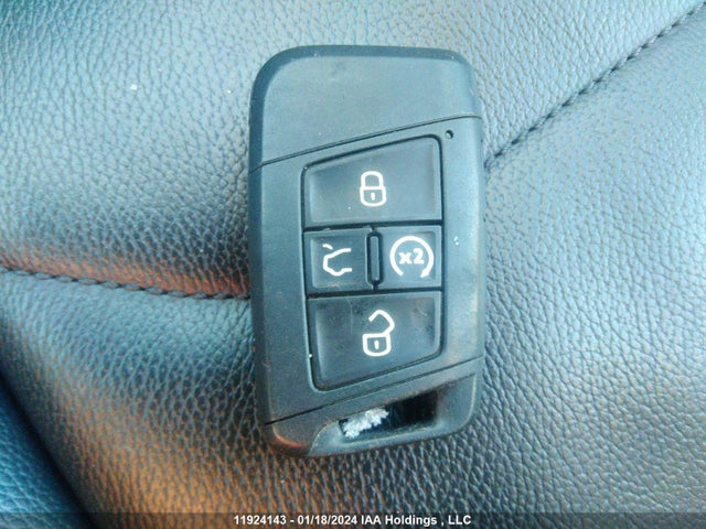 3VV4B7AX9JM200763 Volkswagen Tiguan