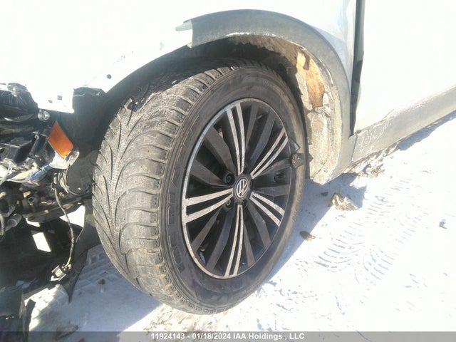 3VV4B7AX9JM200763 Volkswagen Tiguan