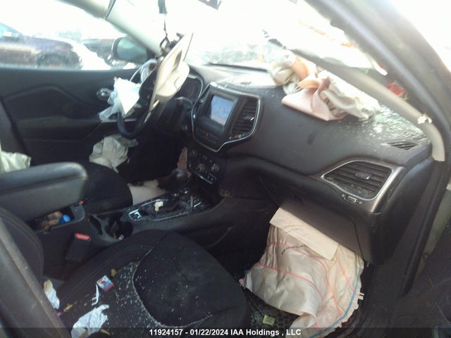 1C4PJMAB5KD407410 Jeep Cherokee Sport