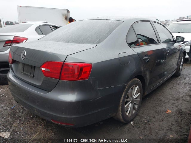 3VW2K7AJ9EM361070 Volkswagen Jetta Sedan Td1 Turbo