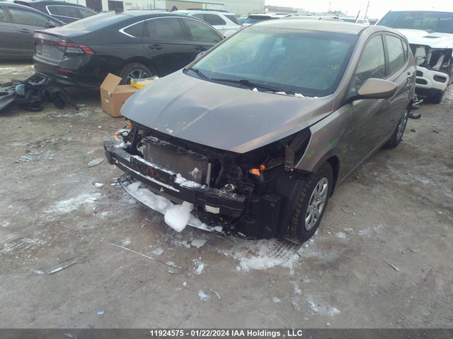 Hyundai ACCENT 2014 KMHCT5AE1EU167233 Image 2