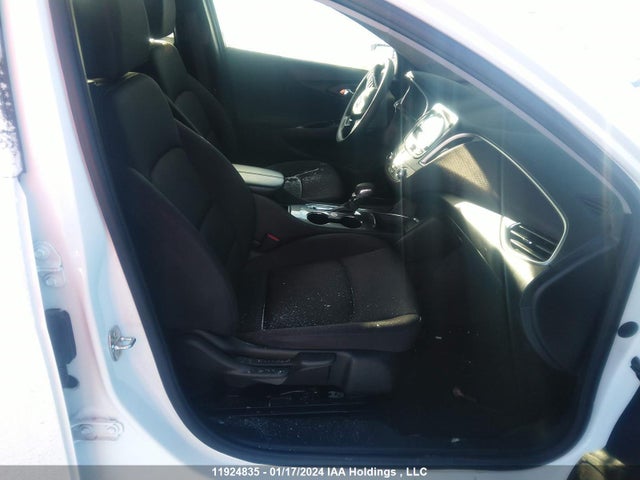 Chevrolet MALIBU LT 2022 1G1ZD5ST2NF146218 Image 5
