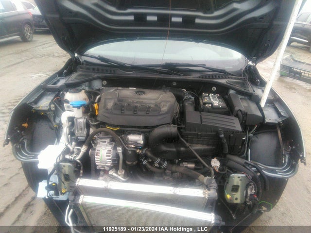 1VWBA7A35MC010922 Volkswagen PASSAT