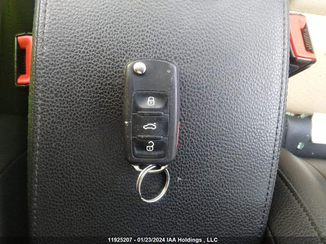 WVGNV7AX1HK035279 Volkswagen Tiguan Wolfsburg