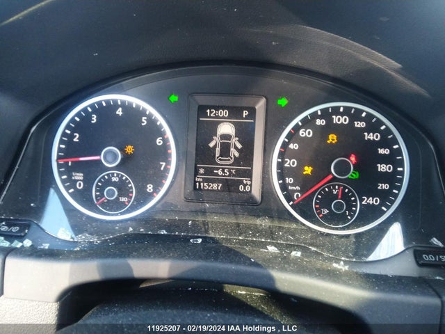 WVGNV7AX1HK035279 Volkswagen Tiguan Wolfsburg
