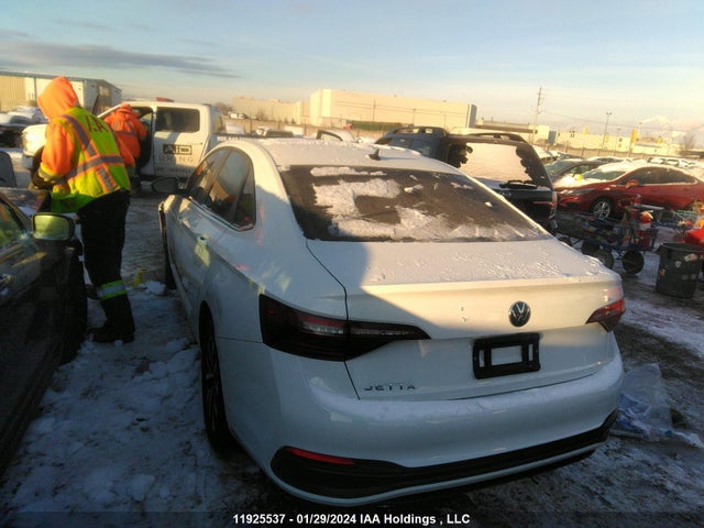 3VWCM7BU6NM011628 Volkswagen JETTA