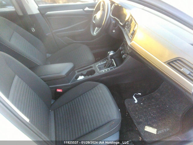 3VWCM7BU6NM011628 Volkswagen JETTA