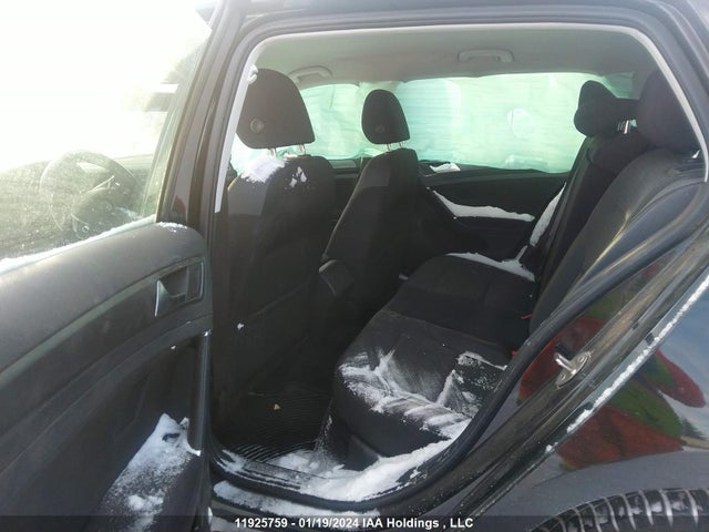 3VWG17AU5JM285120 Volkswagen GOLF