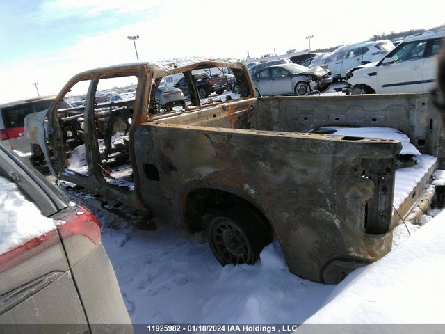 Chevrolet Silverado 1500 2023 1GCPDAEK2PZ143489 Image 3