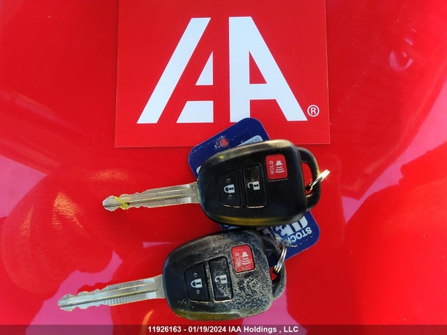 11926163 :رقم المزاد ، VNKKTUD30EA004778 vin ، 2014 Toyota Yaris Se مزاد بيع