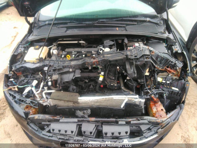 Ford FOCUS SE 2016 1FADP3K26GL323125 Image 10