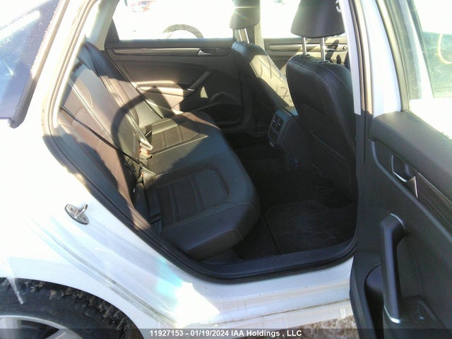 1VWBA7A33MC017545 Volkswagen PASSAT