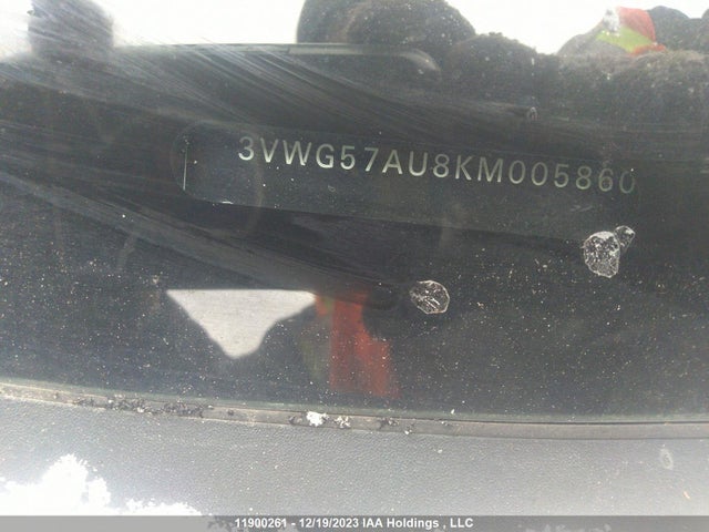3VWG57AU8KM005860 Volkswagen GOLF