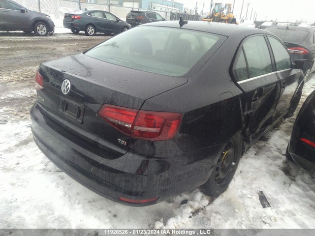 3VWD67AJ2GM332493 Volkswagen Jetta