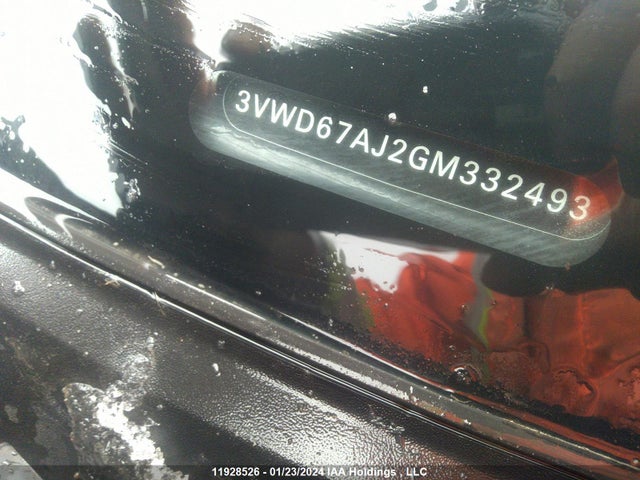 3VWD67AJ2GM332493 Volkswagen Jetta