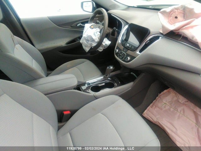 1G1ZE5ST2HF280843 Chevrolet Malibu